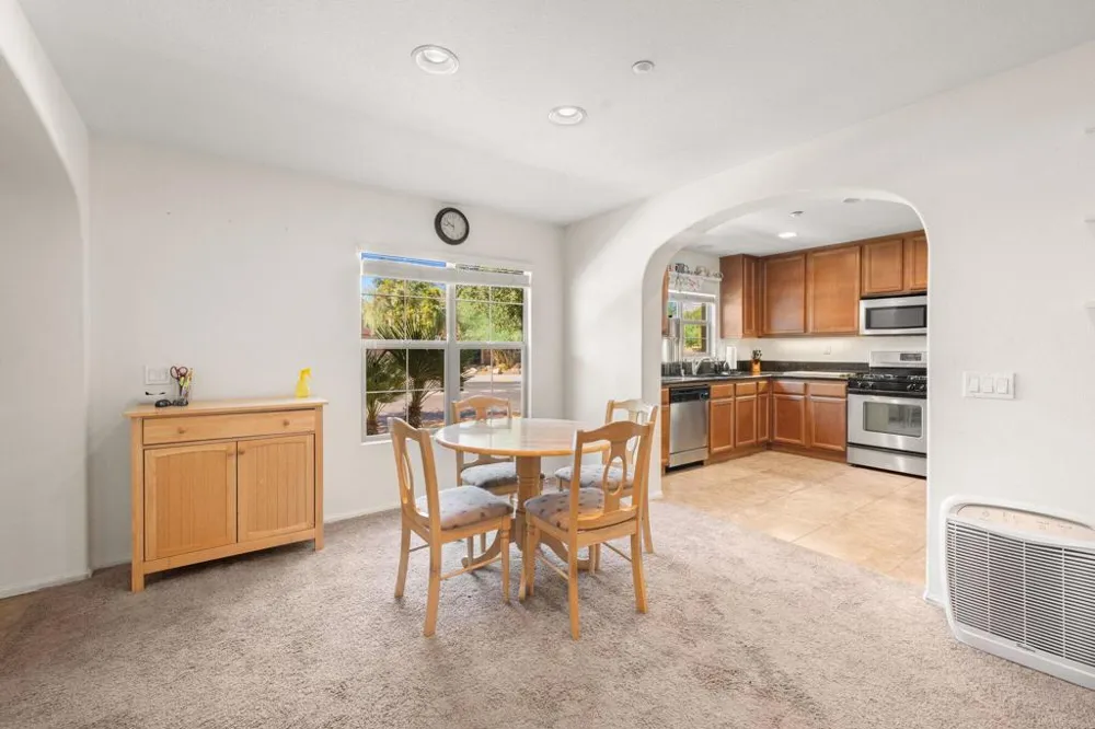 124 Paseo Bravo Palm Desert, CA 92211