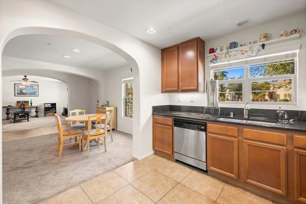 124 Paseo Bravo Palm Desert, CA 92211