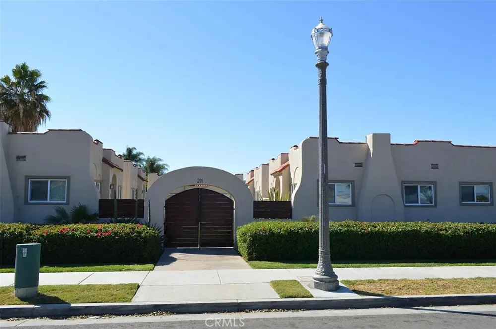 211 West Street #4 Anaheim, CA 92801