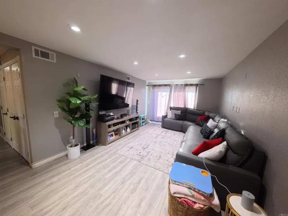 289 Stage Coach Rd Oceanside, CA 92057