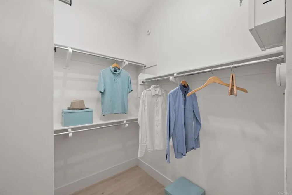141 W Leucadia Blvd Encinitas, CA 92024
