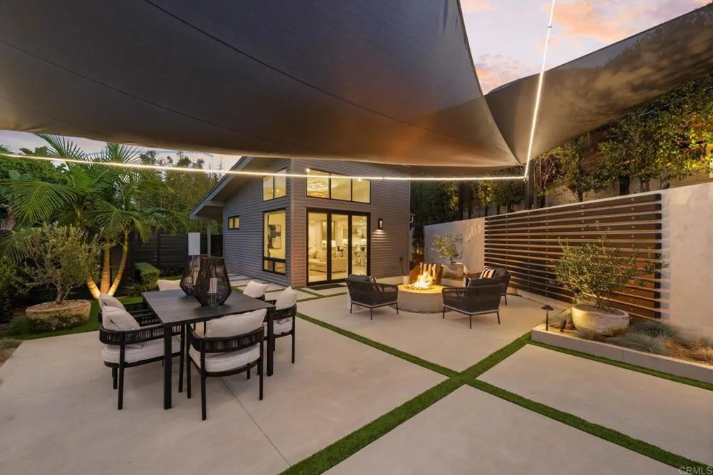 141 W Leucadia Blvd Encinitas, CA 92024