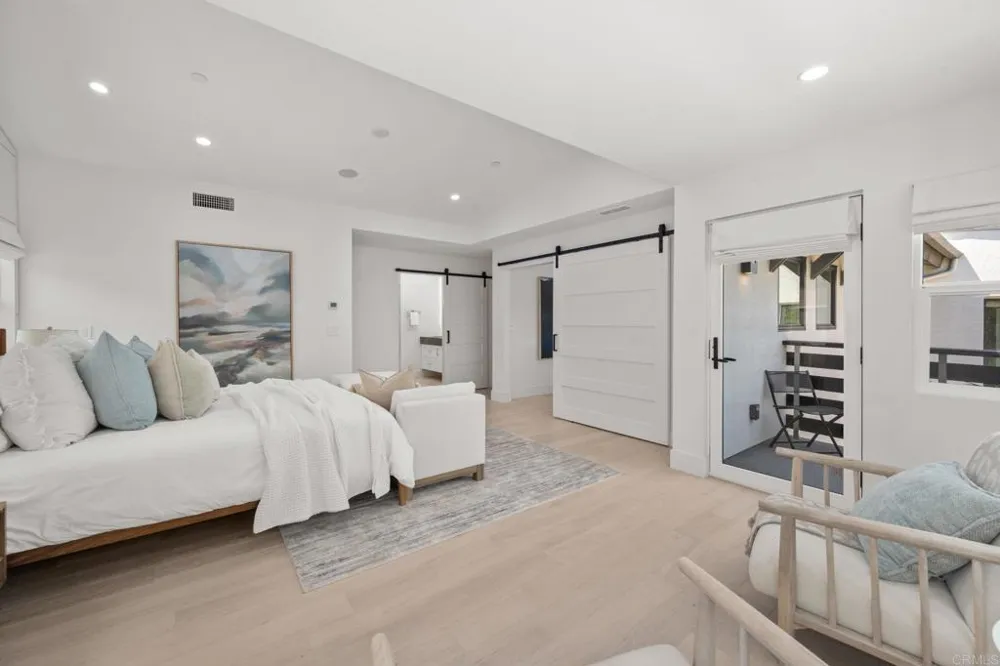 141 W Leucadia Blvd Encinitas, CA 92024