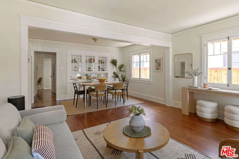 1560 Morton Avenue Los Angeles, CA 90026