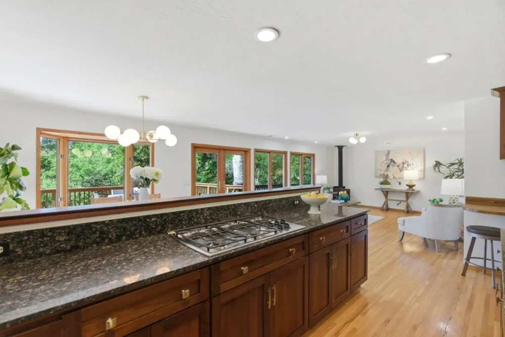 17515 Upper East Zayante Road Los Gatos, CA 95033