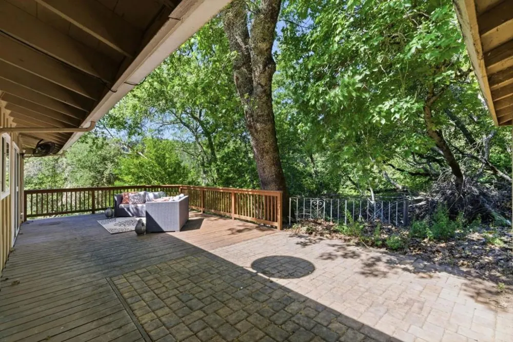 17515 Upper East Zayante Road Los Gatos, CA 95033