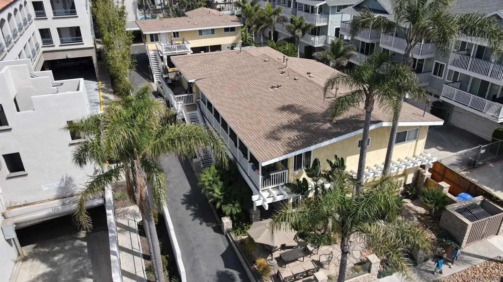 150 Walnut Carlsbad, CA 92008