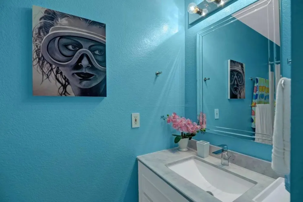 680 Ashurst Court #100 Palm Springs, CA 92262