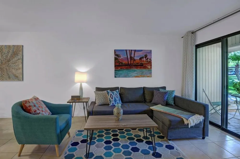680 Ashurst Court #100 Palm Springs, CA 92262
