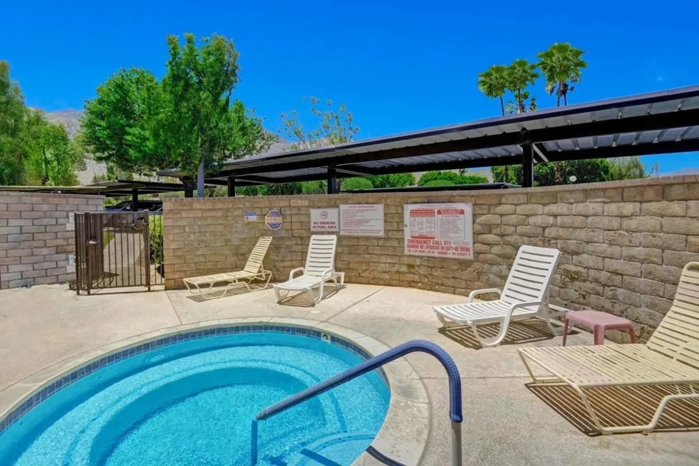 680 Ashurst Court #100 Palm Springs, CA 92262