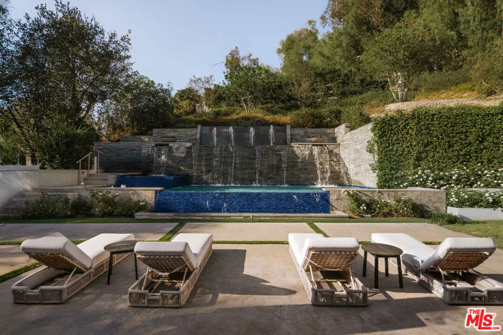 25081 Lewis And Clark Road Hidden Hills, CA 91302