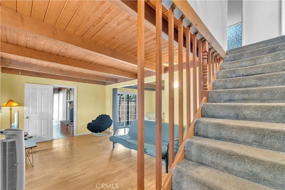 7522 Radford Avenue North Hollywood, CA 91605