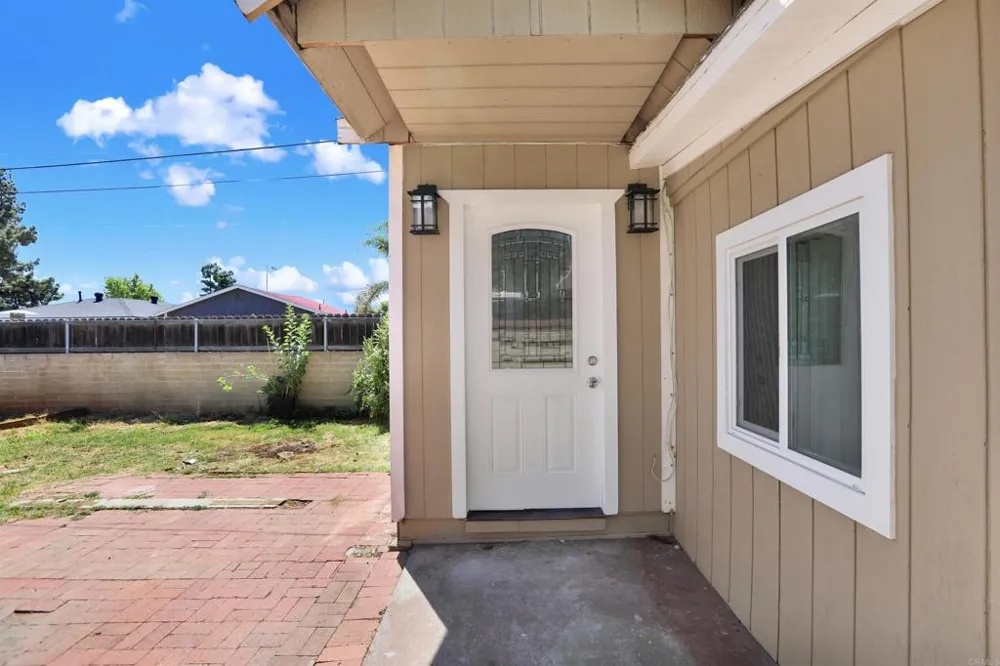 1336 Peach Avenue El Cajon, CA 92021