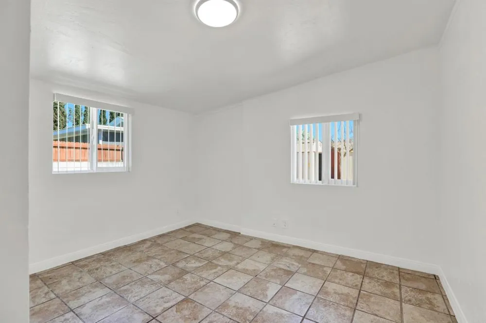 1336 Peach Avenue El Cajon, CA 92021
