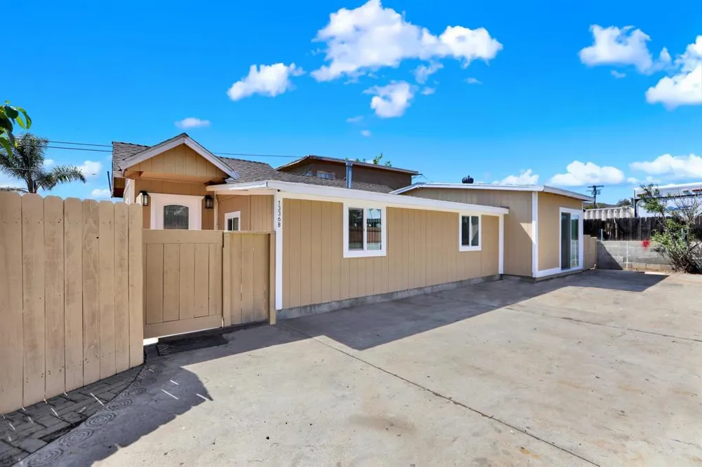 1336 Peach Avenue El Cajon, CA 92021
