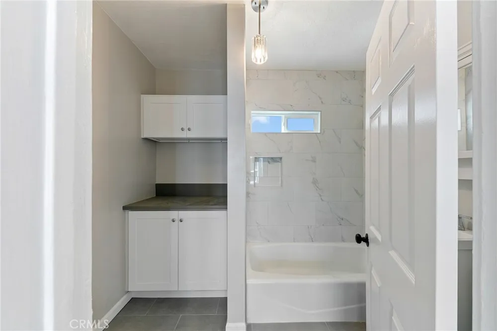 1059 Gladys Long Beach, CA 90804