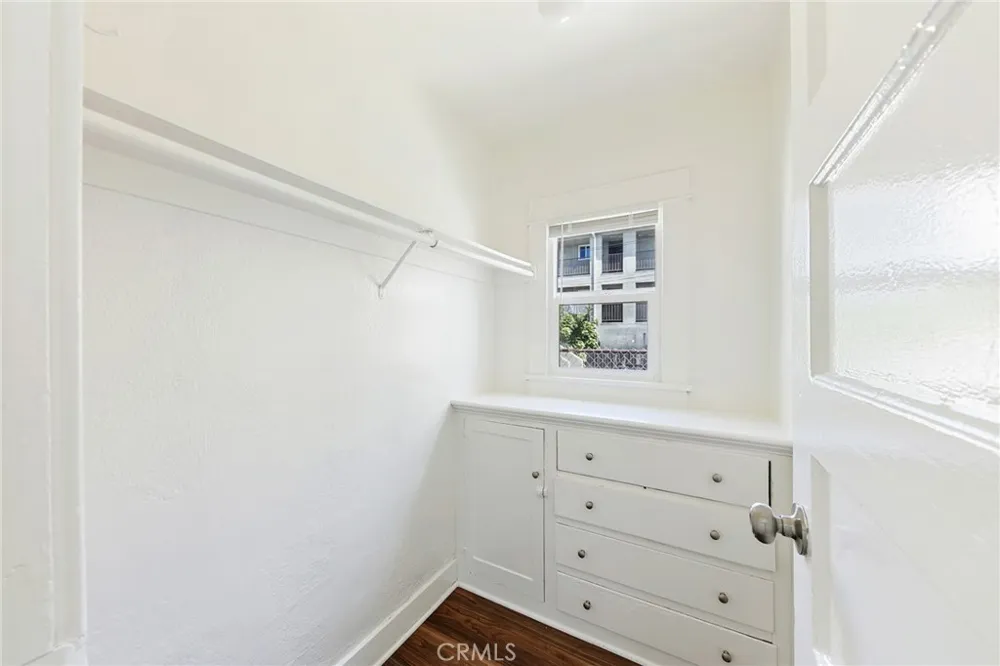 1059 Gladys Long Beach, CA 90804