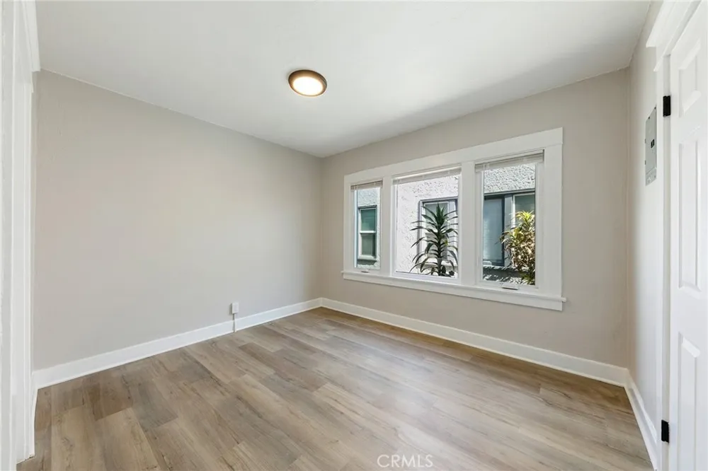 1059 Gladys Long Beach, CA 90804