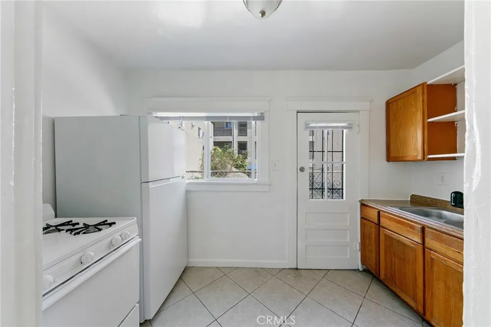 1059 Gladys Long Beach, CA 90804