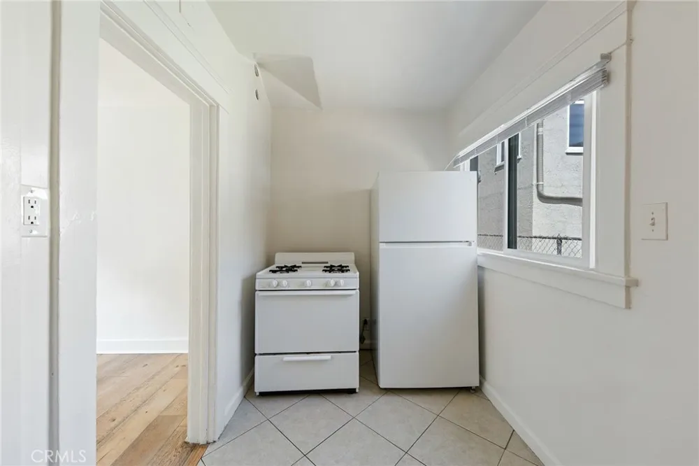 1059 Gladys Long Beach, CA 90804
