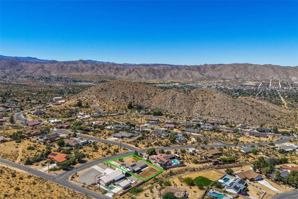 8469 Deer Yucca Valley, CA 92284