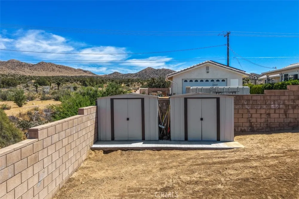 8469 Deer Yucca Valley, CA 92284