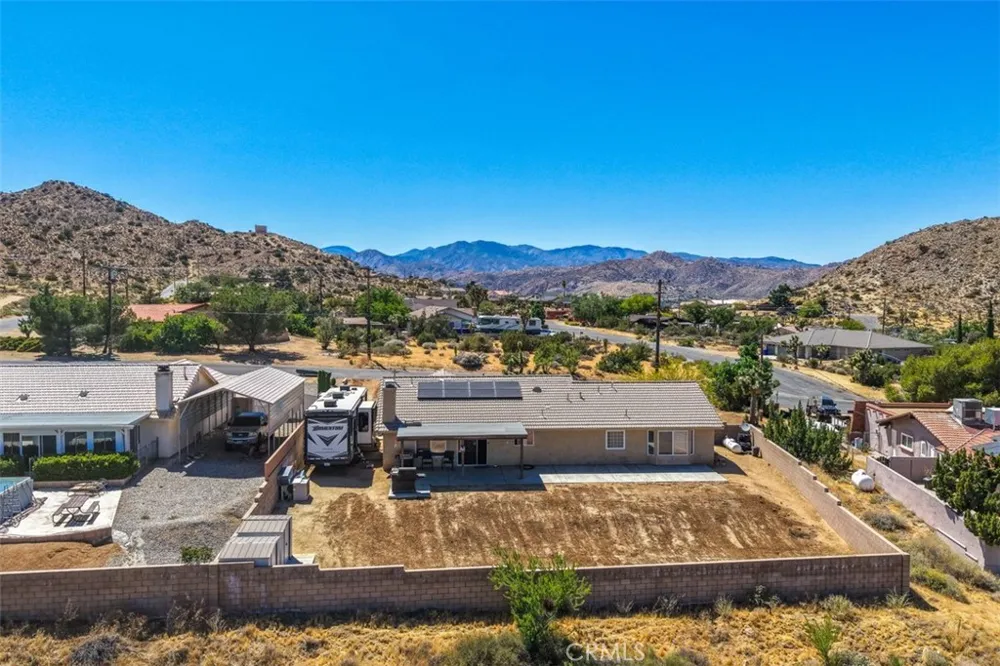 8469 Deer Yucca Valley, CA 92284