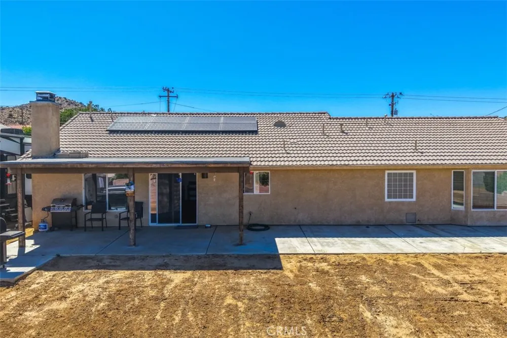 8469 Deer Yucca Valley, CA 92284