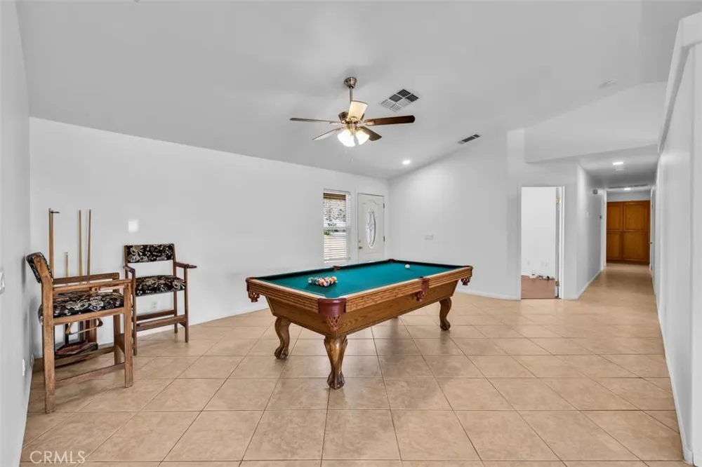 8469 Deer Yucca Valley, CA 92284