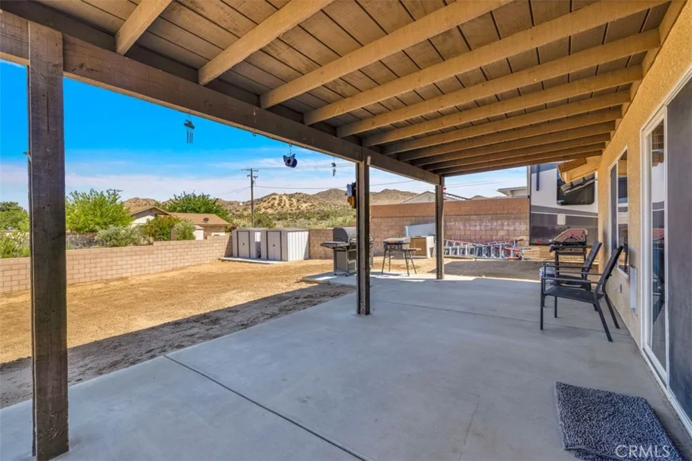 8469 Deer Yucca Valley, CA 92284
