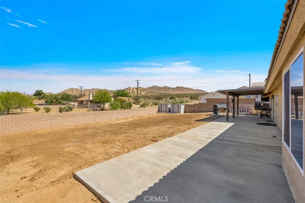 8469 Deer Yucca Valley, CA 92284
