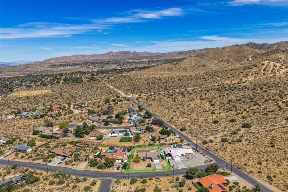 8469 Deer Yucca Valley, CA 92284