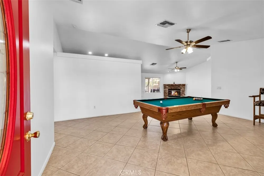 8469 Deer Yucca Valley, CA 92284