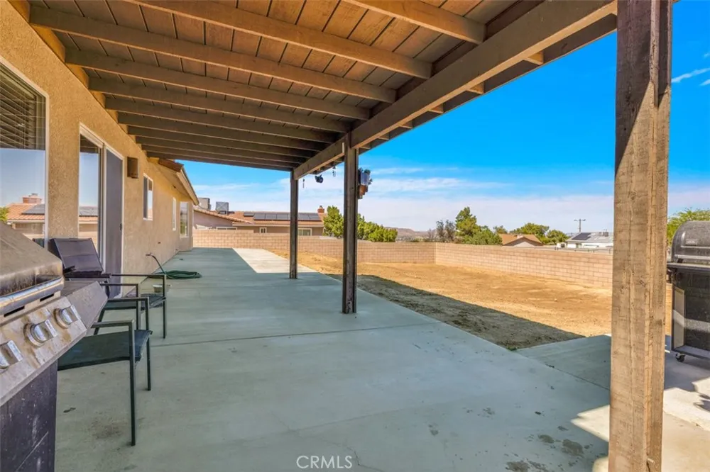 8469 Deer Yucca Valley, CA 92284