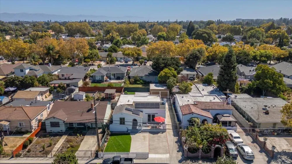 1130 Sevier Avenue Menlo Park, CA 94025