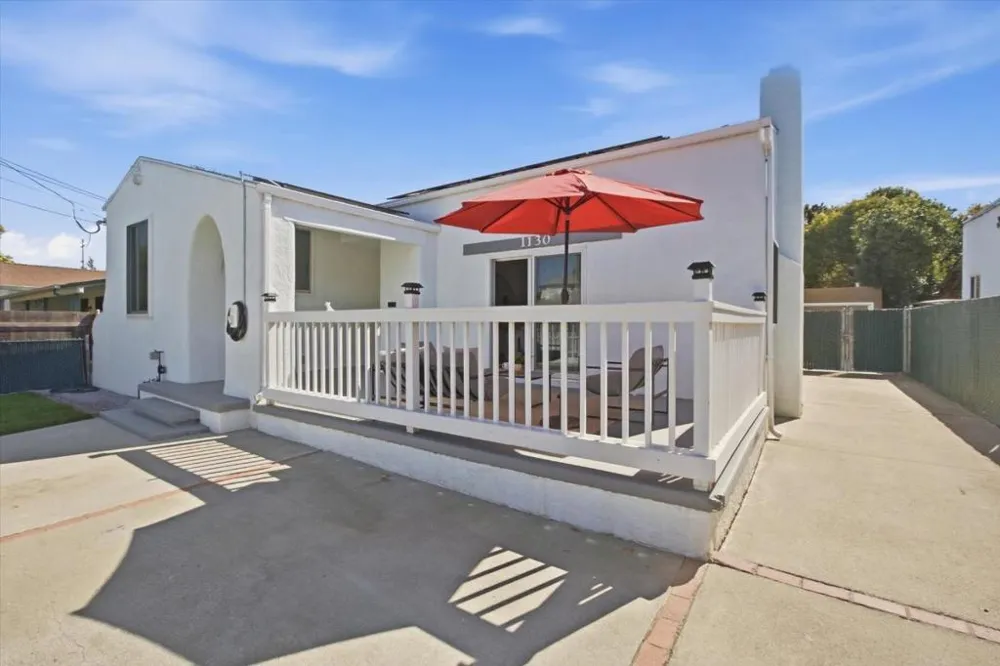 1130 Sevier Avenue Menlo Park, CA 94025