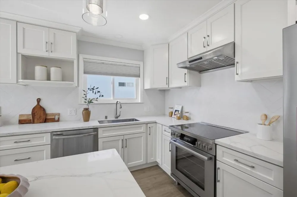 1130 Sevier Avenue Menlo Park, CA 94025