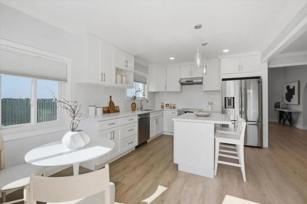 1130 Sevier Avenue Menlo Park, CA 94025