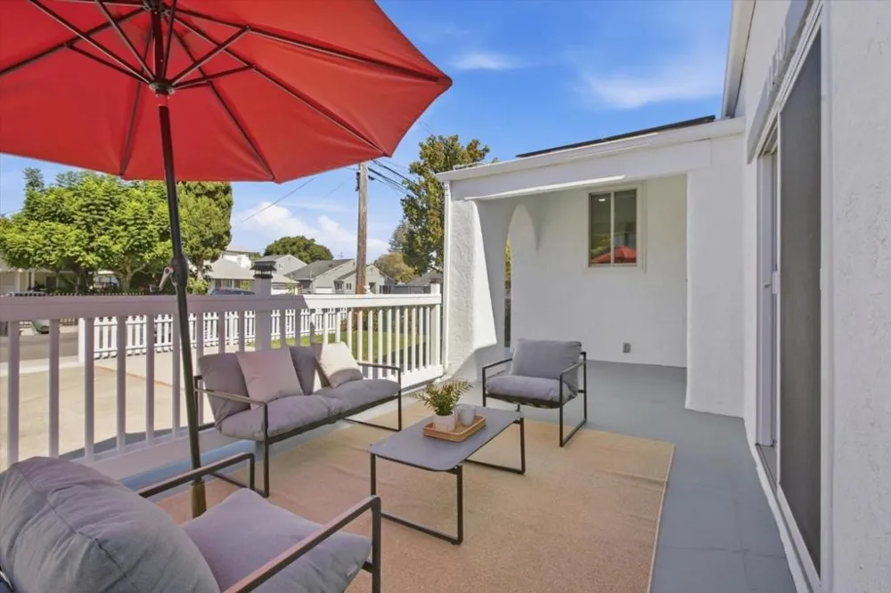 1130 Sevier Avenue Menlo Park, CA 94025