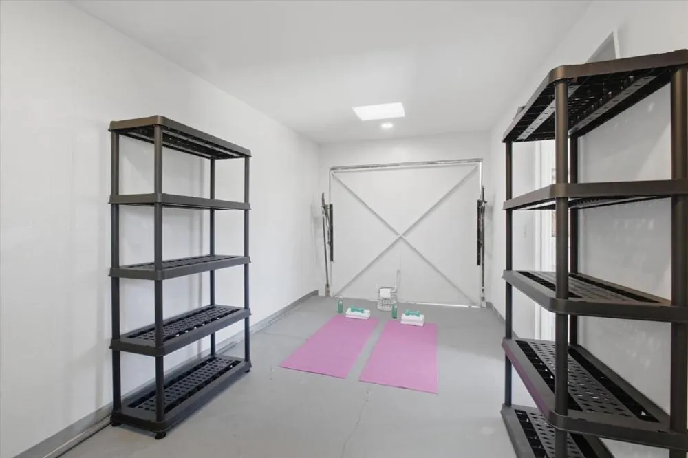 1130 Sevier Avenue Menlo Park, CA 94025