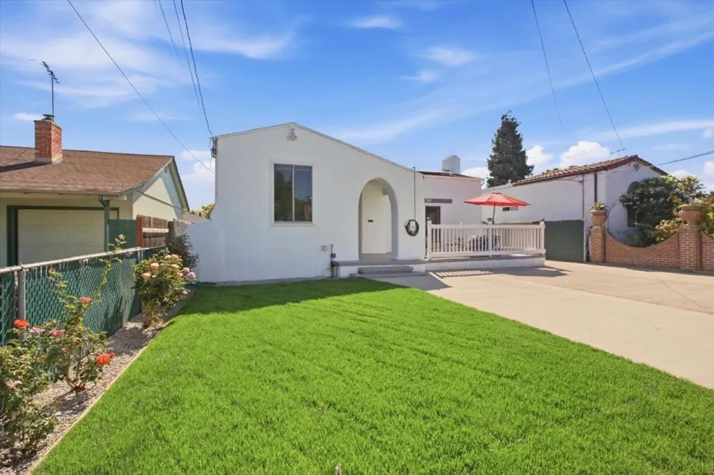 1130 Sevier Avenue Menlo Park, CA 94025