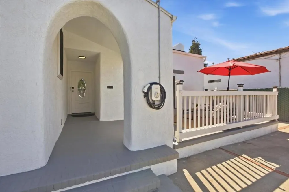 1130 Sevier Avenue Menlo Park, CA 94025