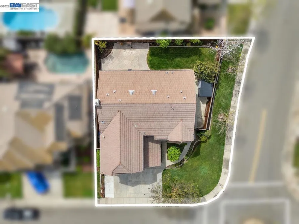 3400 Fallen Oak Dr Modesto, CA 95355