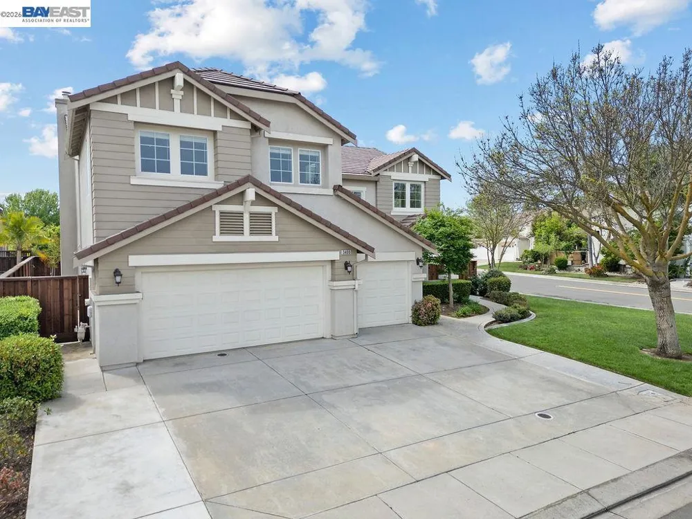 3400 Fallen Oak Dr Modesto, CA 95355