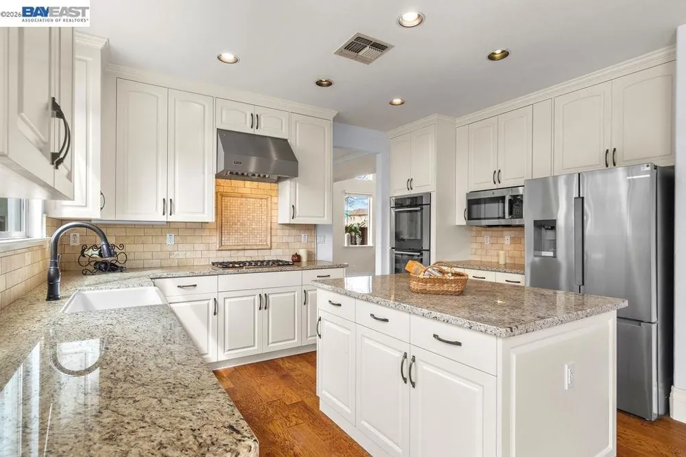 3400 Fallen Oak Dr Modesto, CA 95355