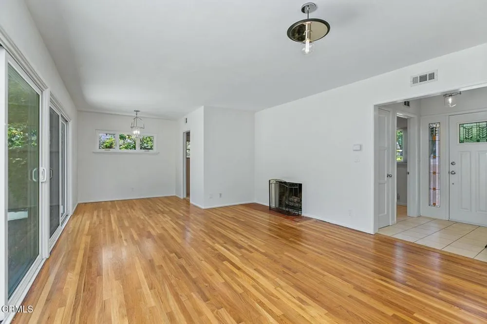 1325 Lomay Place Pasadena, CA 
