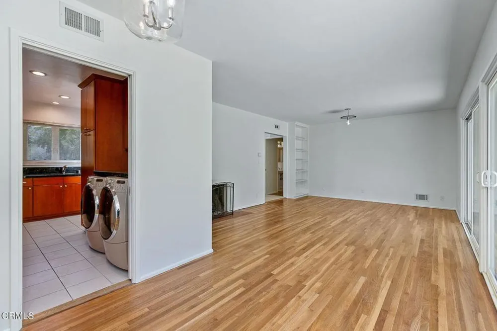 1325 Lomay Place Pasadena, CA 