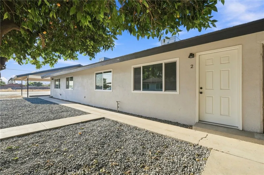 1506 Cobb Porterville, CA 93257