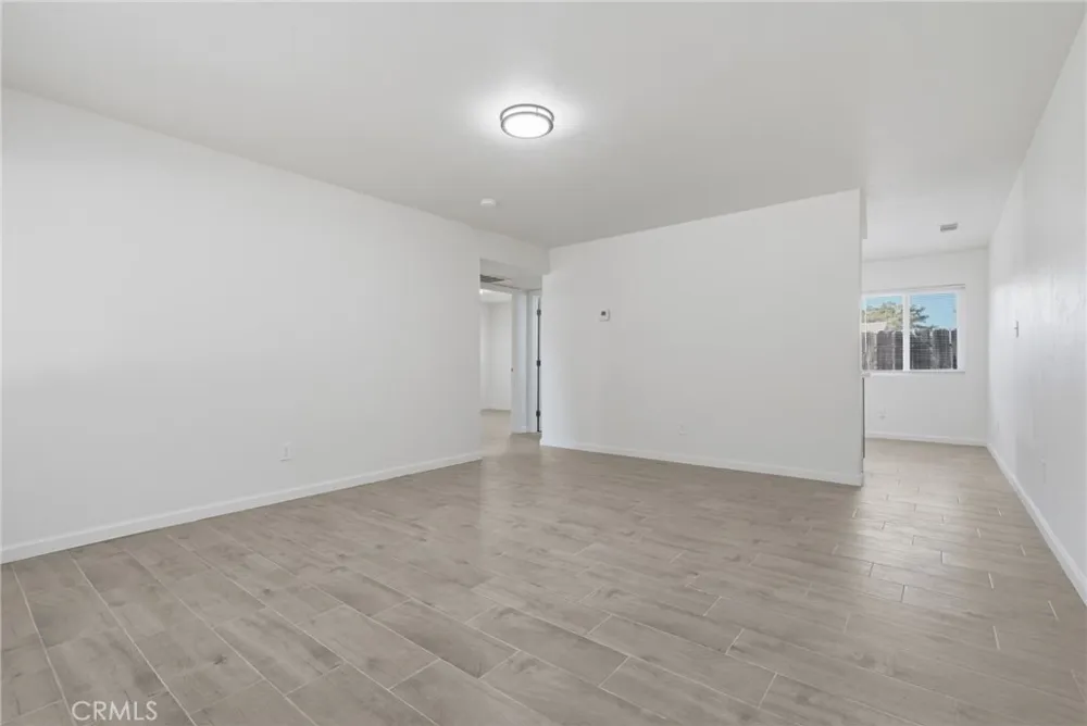 1506 Cobb Porterville, CA 93257