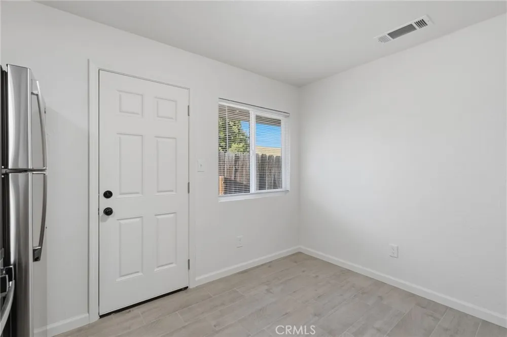 1506 Cobb Porterville, CA 93257